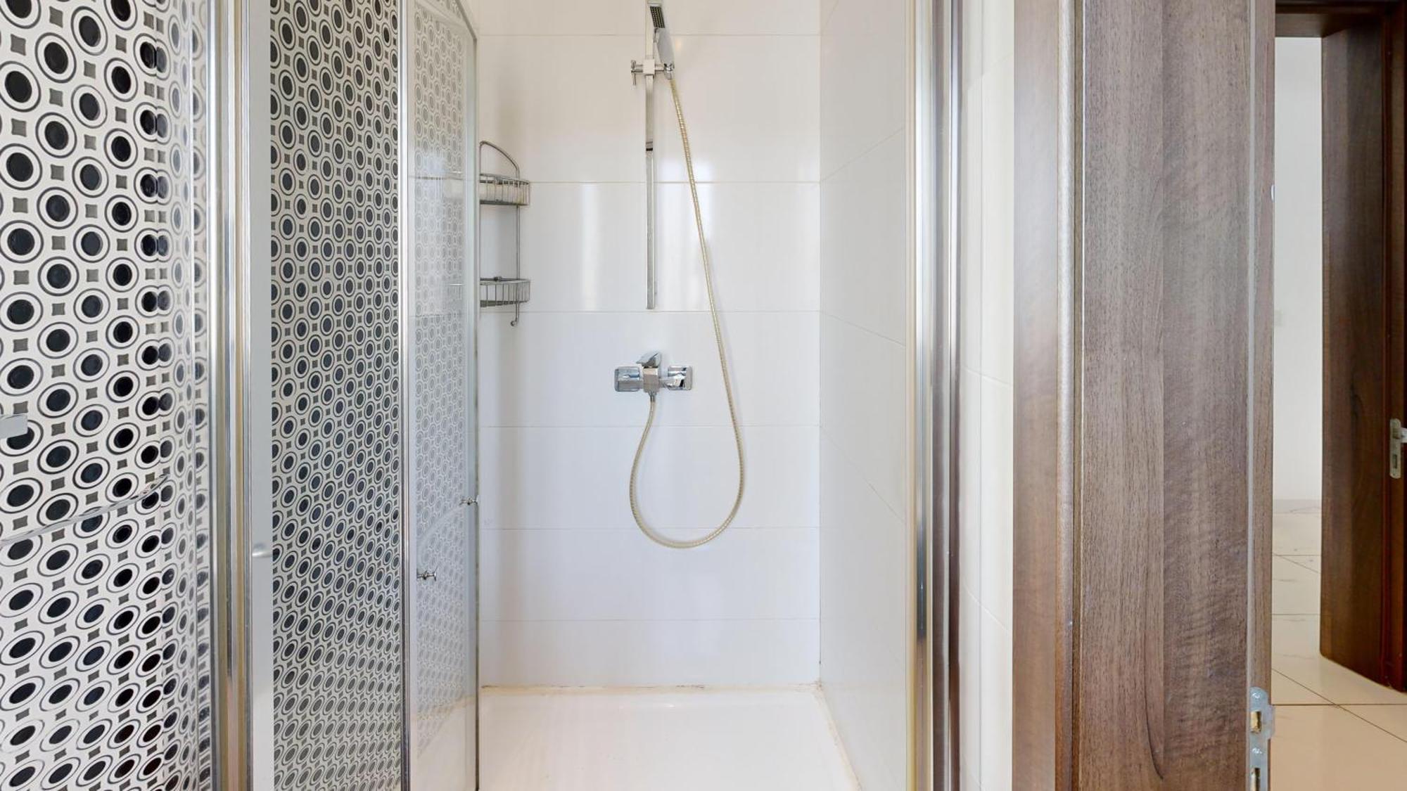 Amazing Spacious Apartment With Bbq & Jacuzzi Saint Julian's Luaran gambar